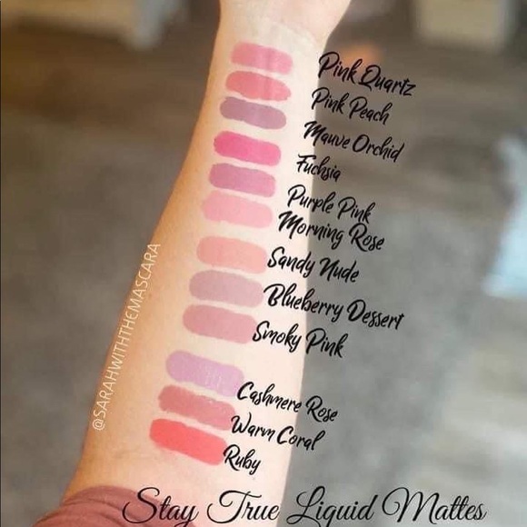 Faberlic Glam Team Stay Matte Liquid Lipstick - Picture 3 of 3